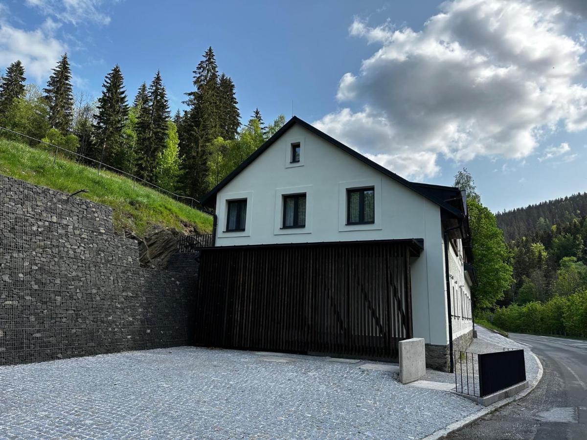 Rakosarna Suites & Apartments Špindlerŭv Mlýn Eksteriør bilde